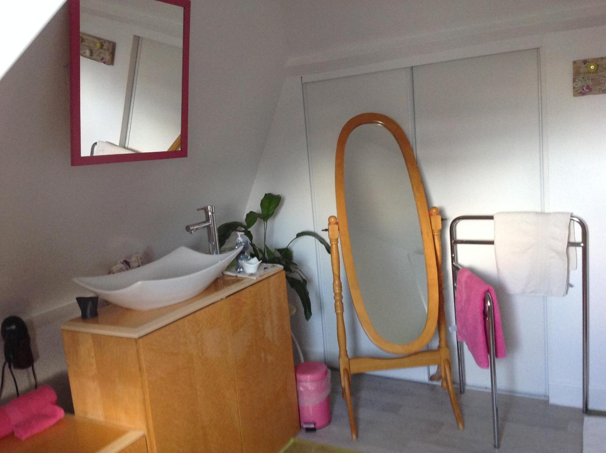 Le Jardin Des Poules Bed & Breakfast Thietreville Bagian luar foto